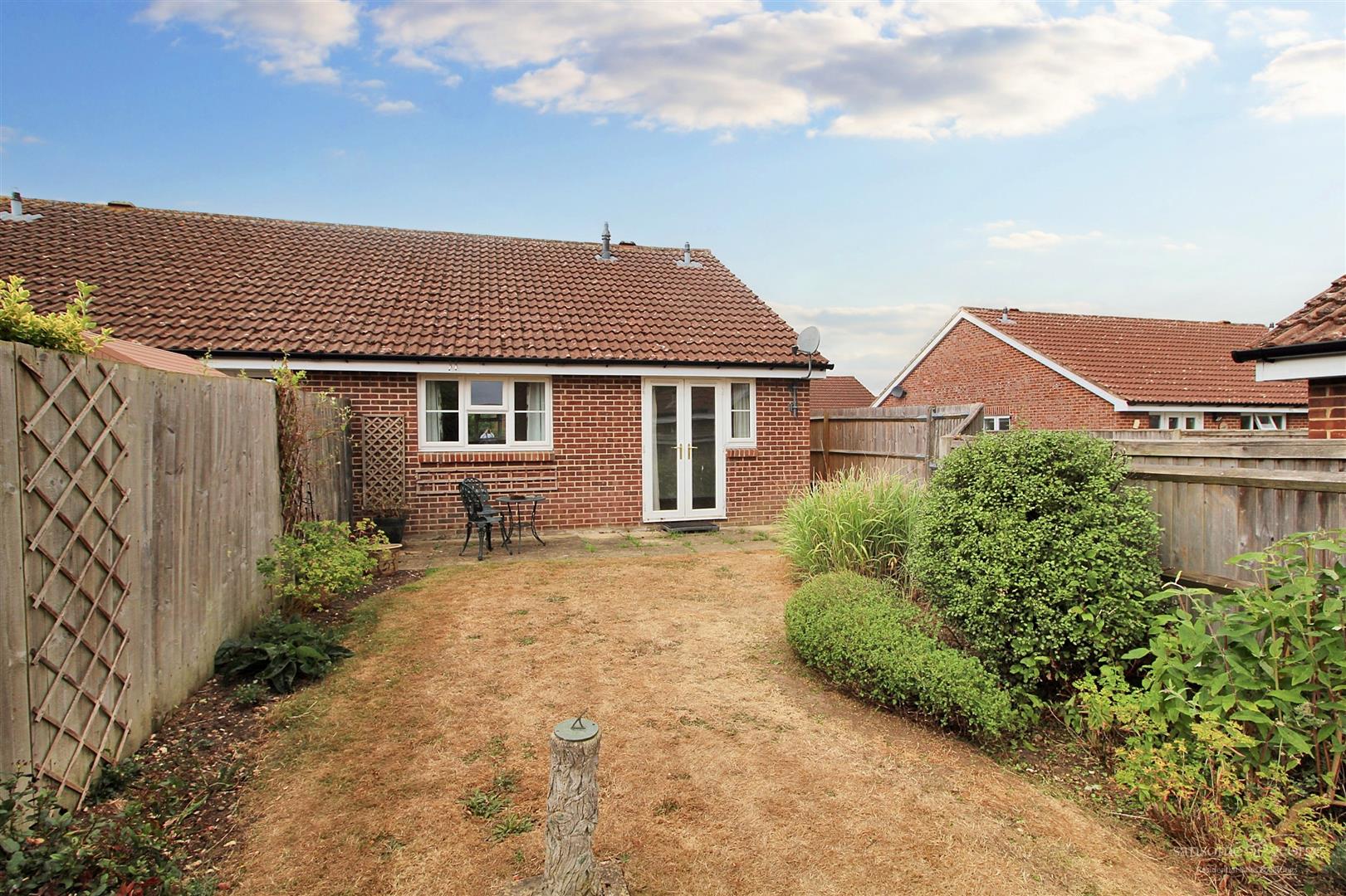 Condor Close, Tilehurst, Reading